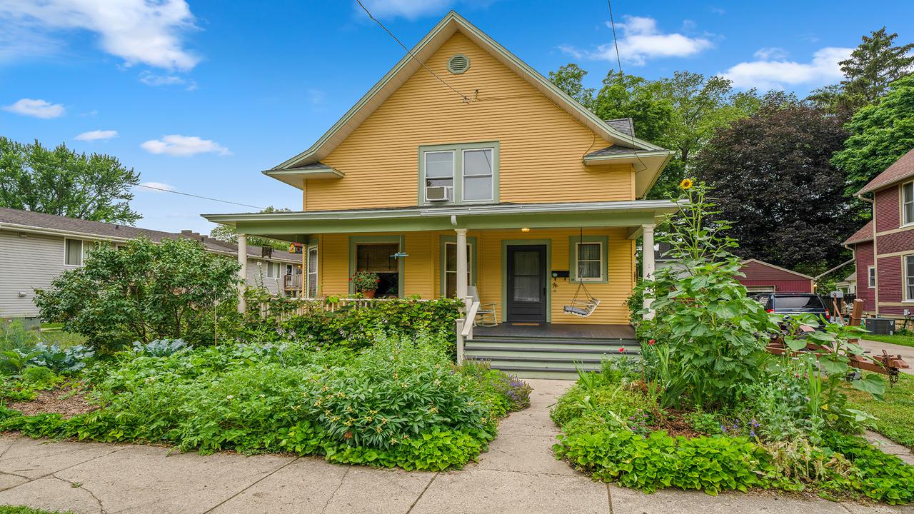 404 S 3rd St., Oregon, IL 61061