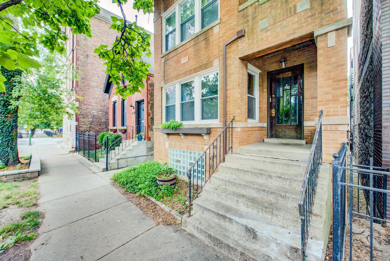 2060 N Leavitt St., Chicago, IL 60647