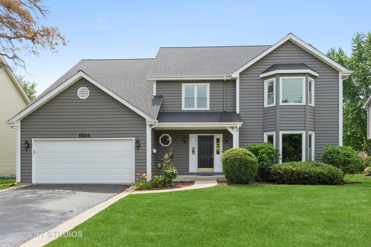 1524 Oswego Rd., Naperville, IL 60540