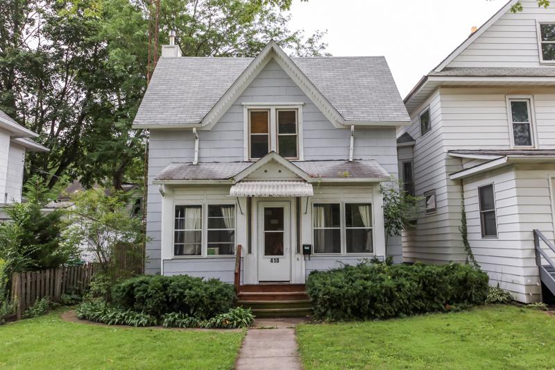 410 S 4th St., Dekalb, IL 60115