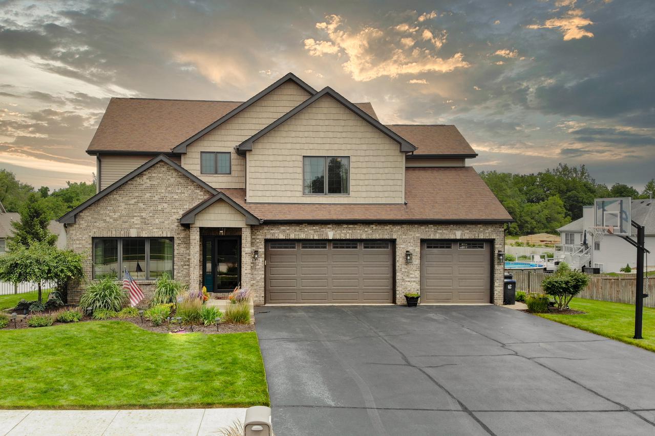 6216 Schaumburg Ln., Roscoe, IL 61073