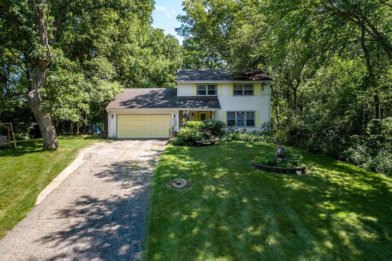 10591 Palace Ct., Roscoe, IL 61073