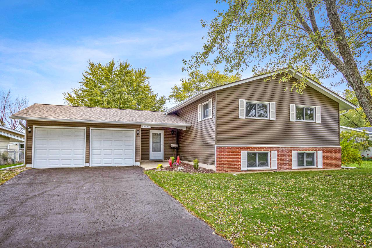 6535 Halsey Dr., Woodridge, IL 60517