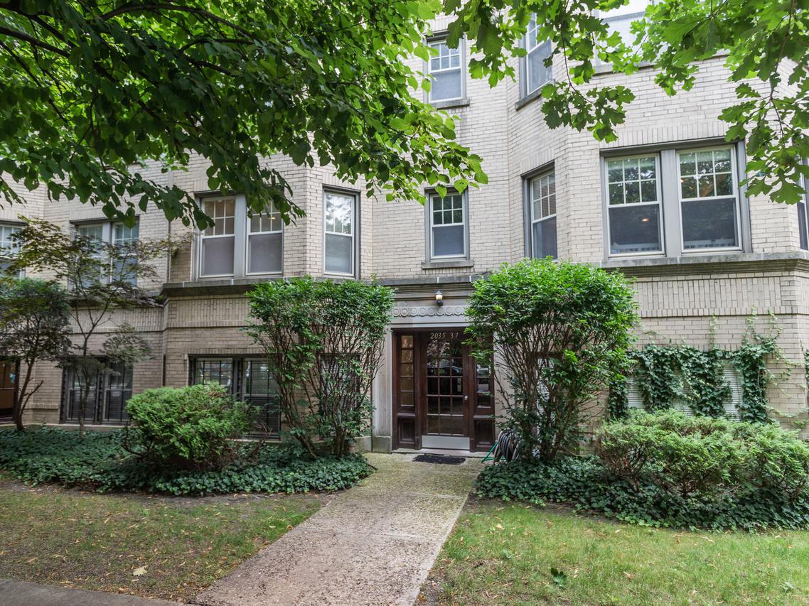 2035 W Fargo Ave. #1, Chicago, IL 60645
