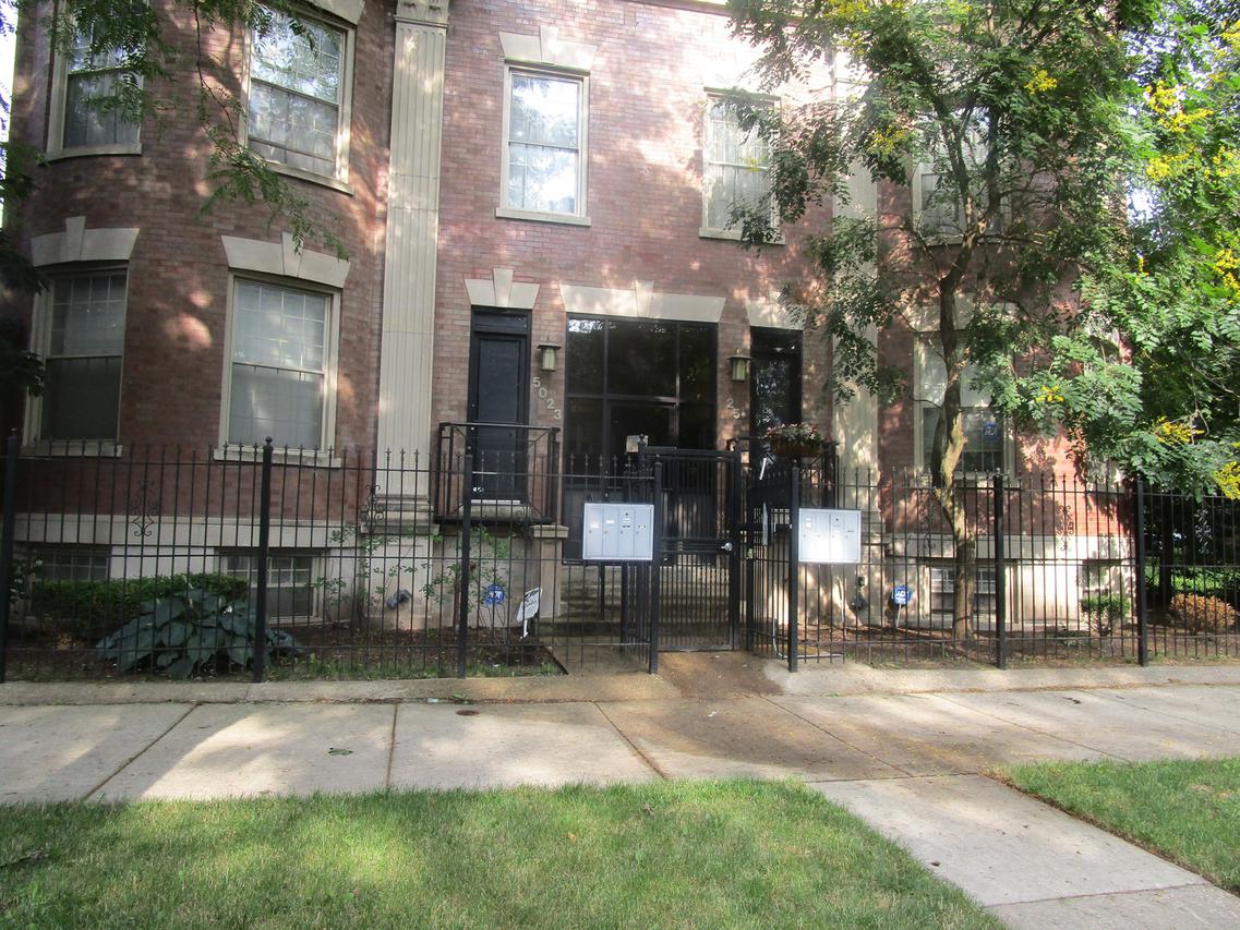 5025 S Michigan Ave. #3S, Chicago, IL 60615