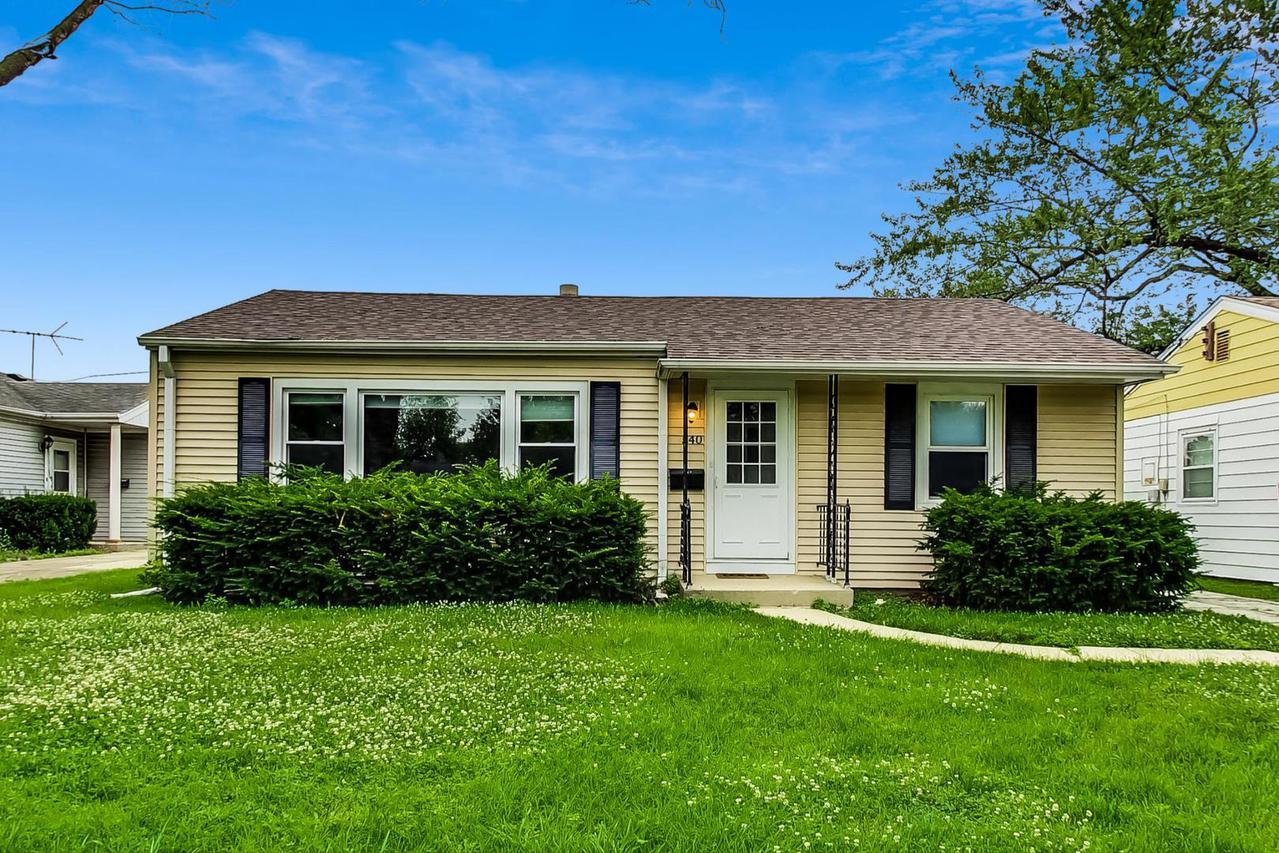 540 Crestwood Dr., Des Plaines, IL 60016