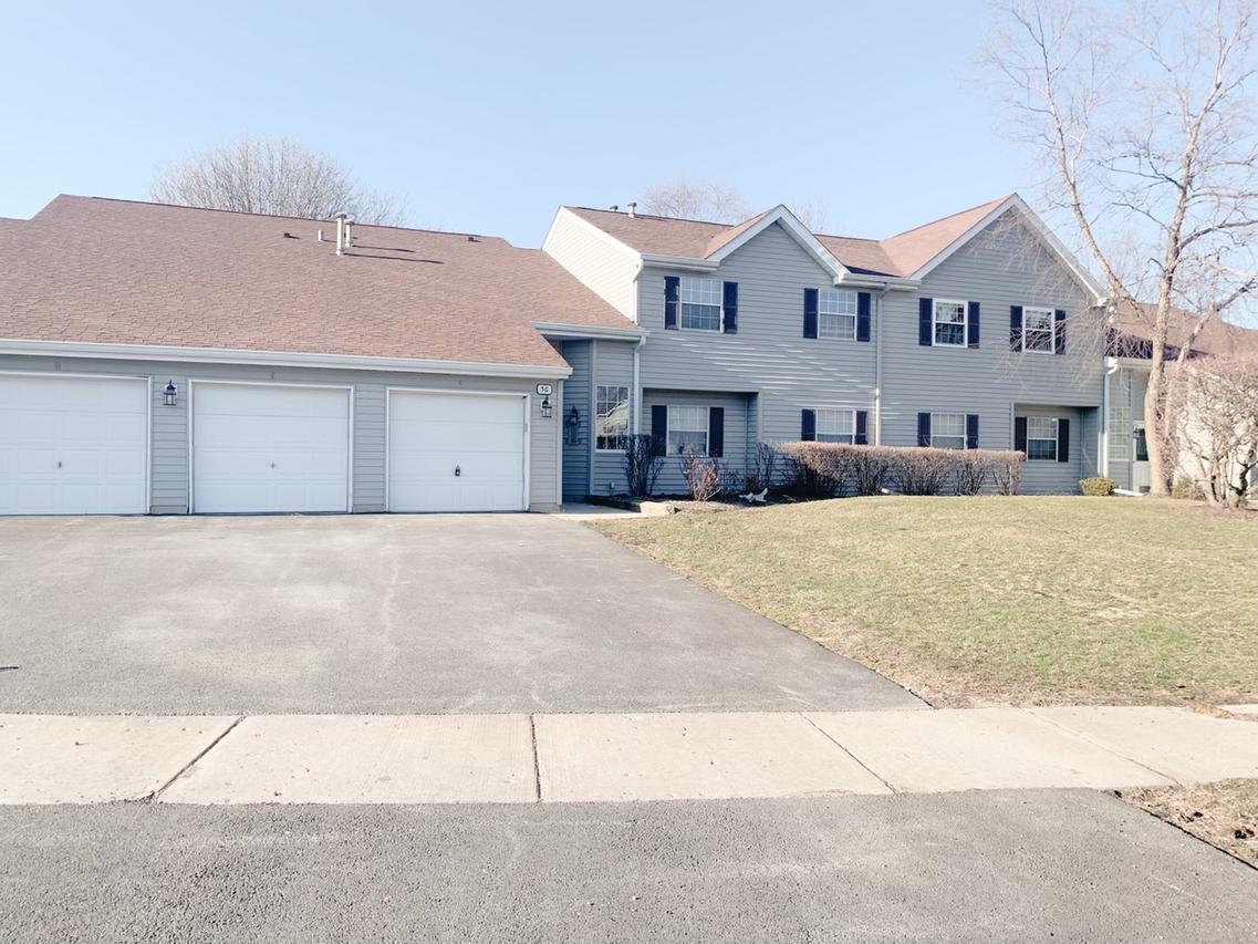 56 N Victoria Ln. #A, Streamwood, IL 60107