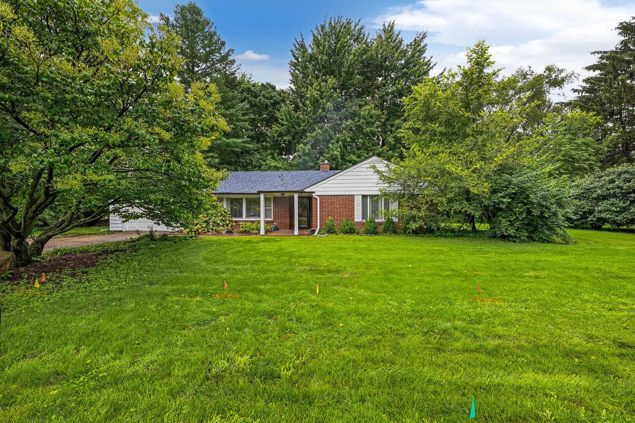 10 Lange Ave., Savoy, IL 61874