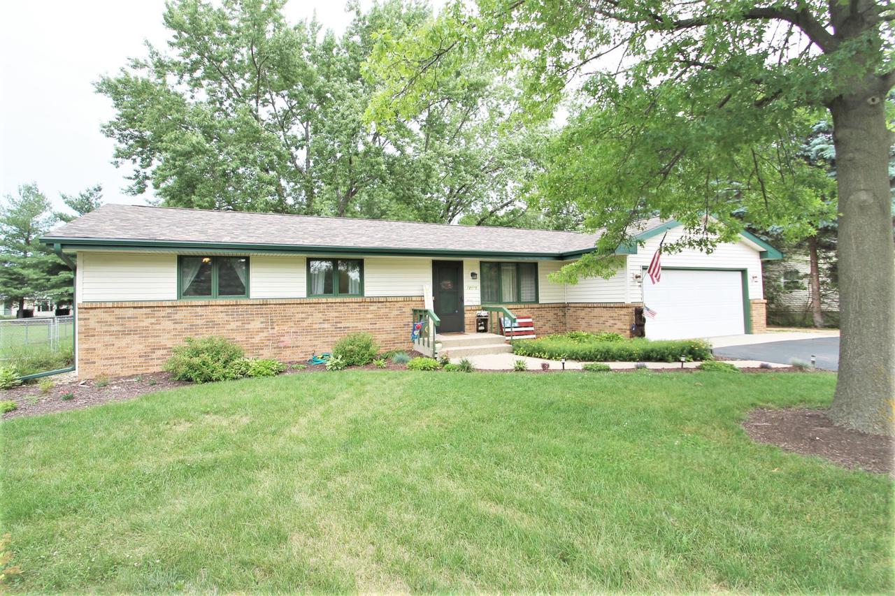 12118 Blue Spruce Dr., Roscoe, IL 61073