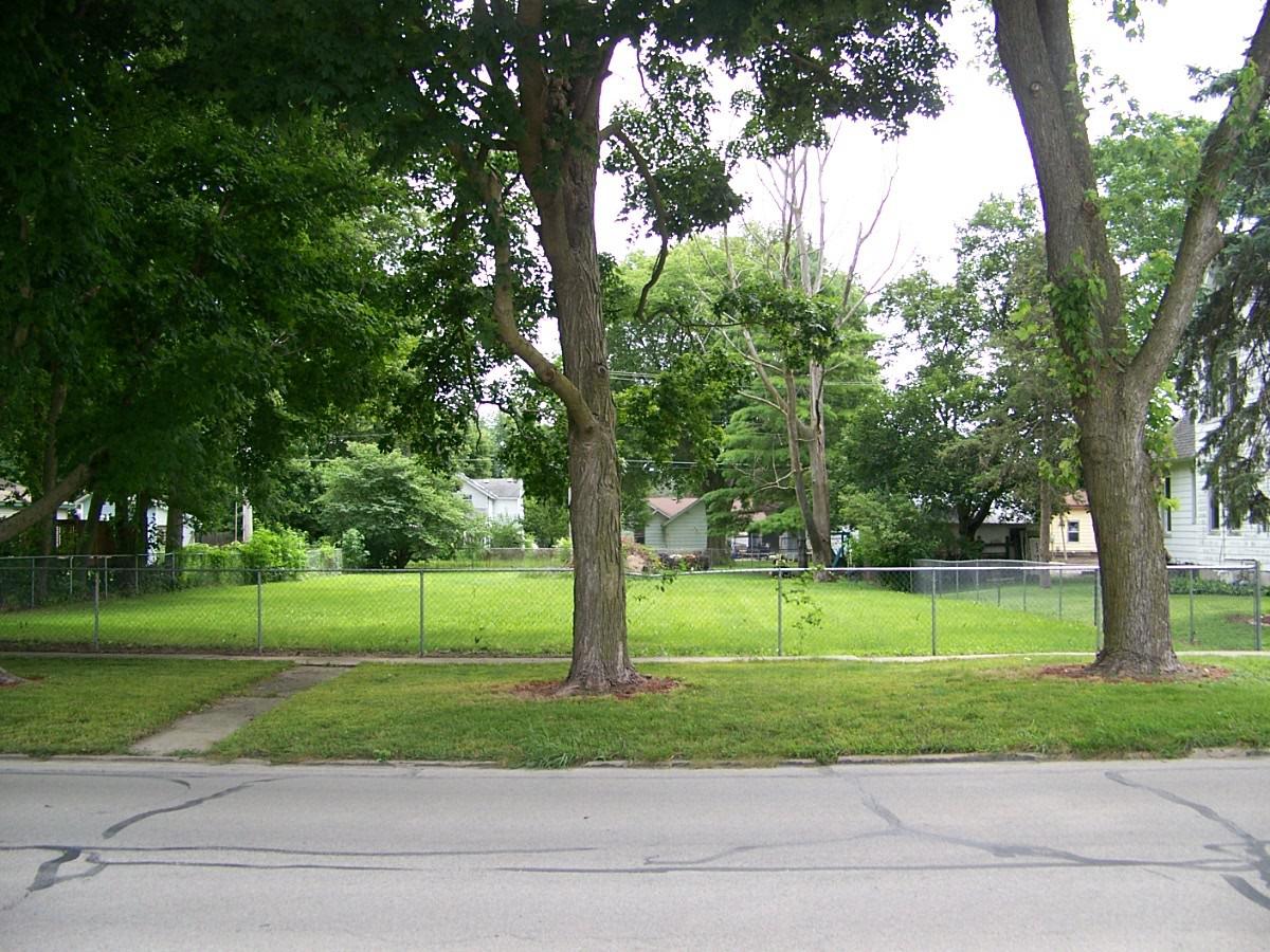 205 N 7th St., Fairbury, IL 61739