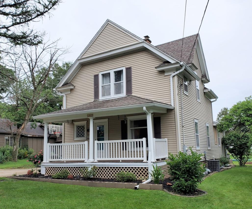 504 Illinois St., Oregon, IL 61061