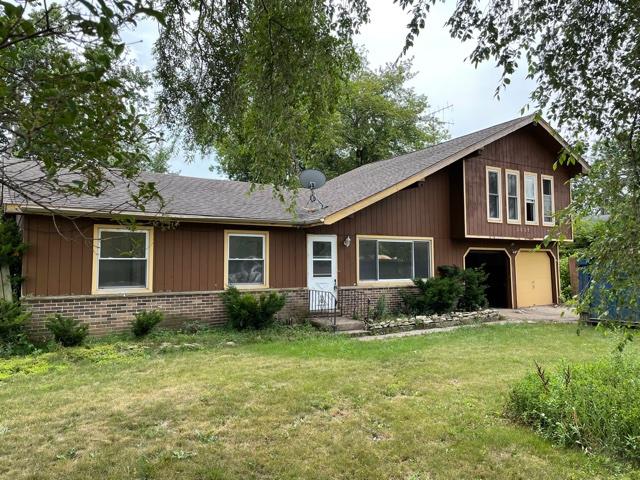 2505 W Lincoln Rd., Mchenry, IL 60051