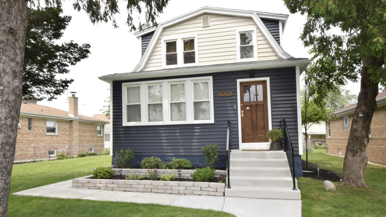 7426 W Palatine Ave., Chicago, IL 60631