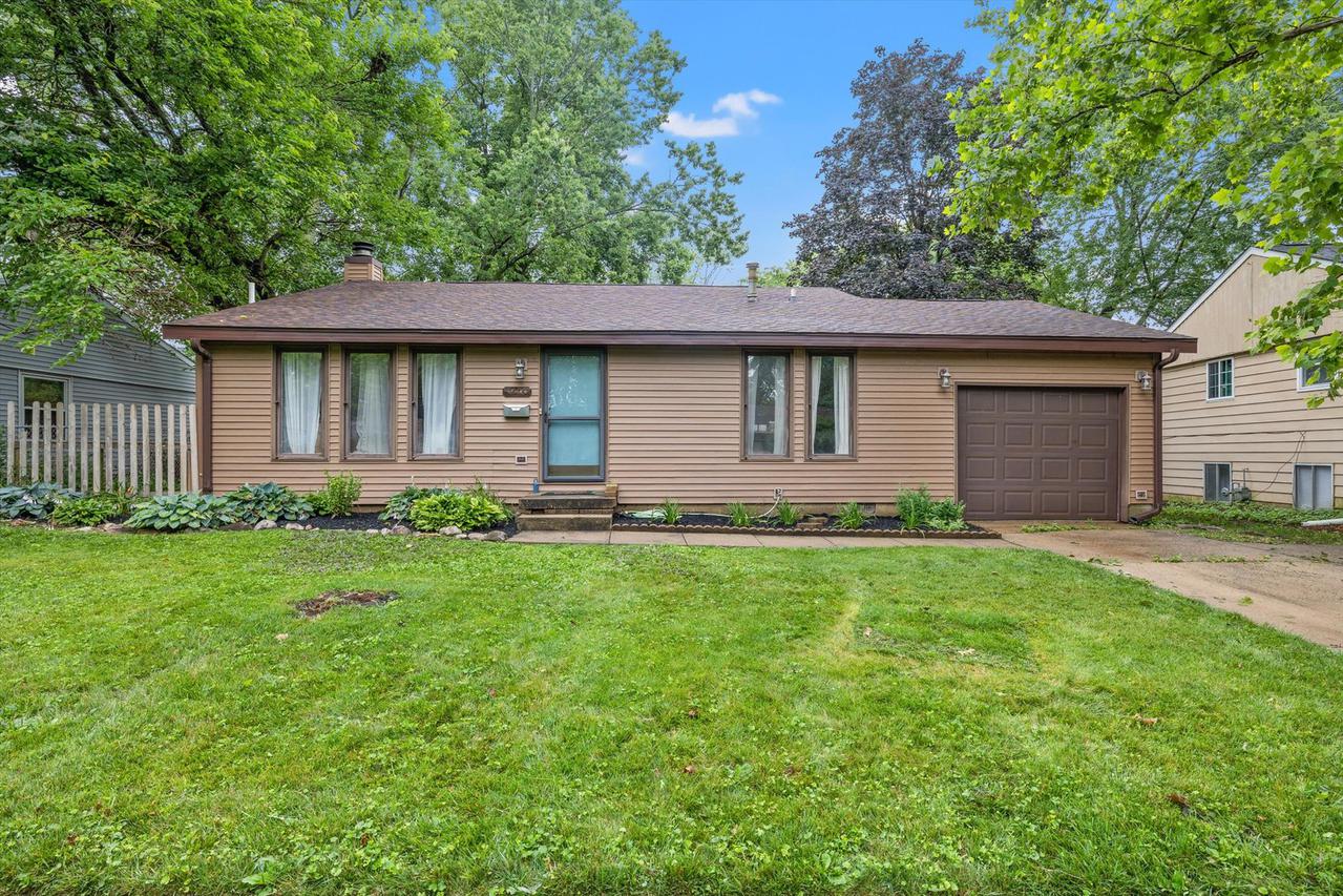 1516 S Curtiss Dr., Urbana, IL 61802