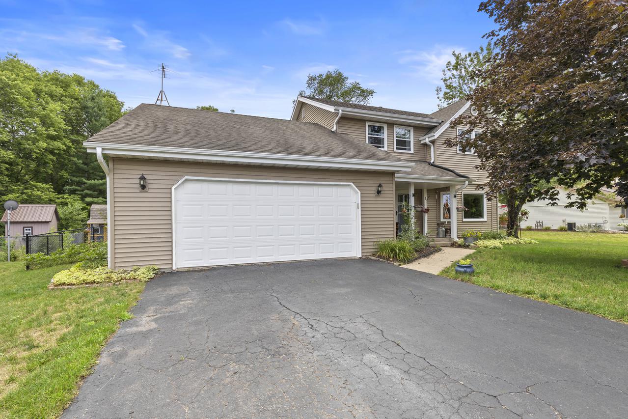 1126 Aldrin Rd., Rockton, IL 61072