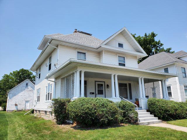 113 N Division Ave., Polo, IL 61064