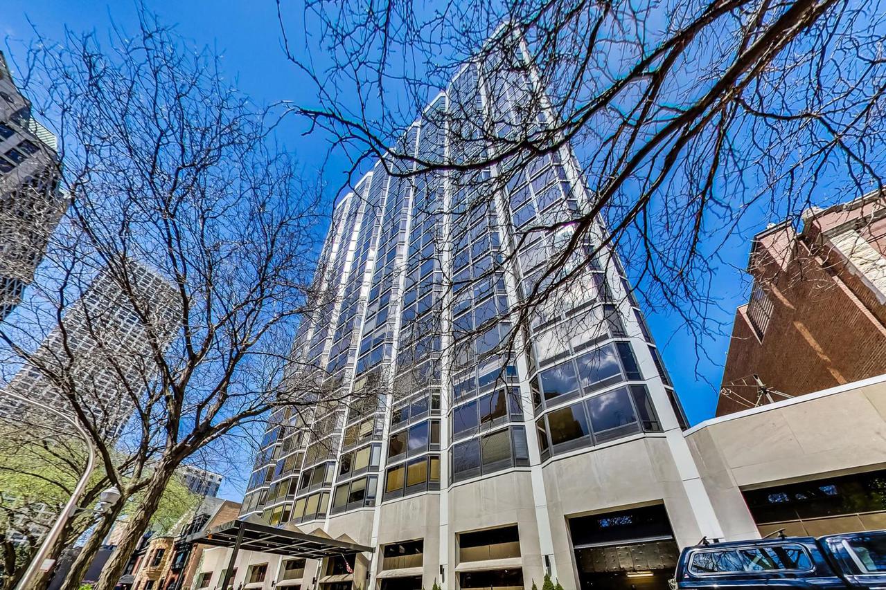 50 E Bellevue Pl. #2502, Chicago, IL 60611
