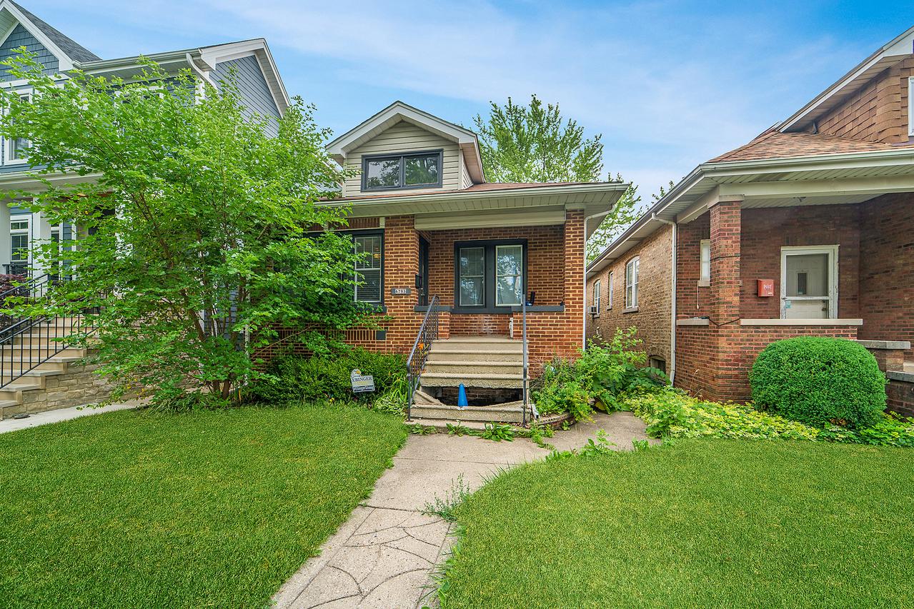 6705 N Odell Ave., Chicago, IL 60631