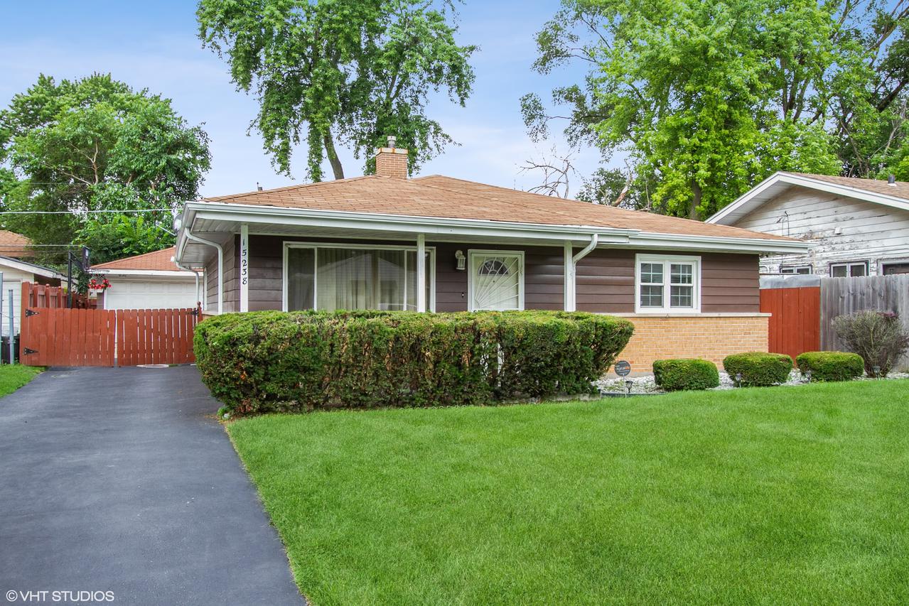 15238 Dorchester Ave., Dolton, IL 60419