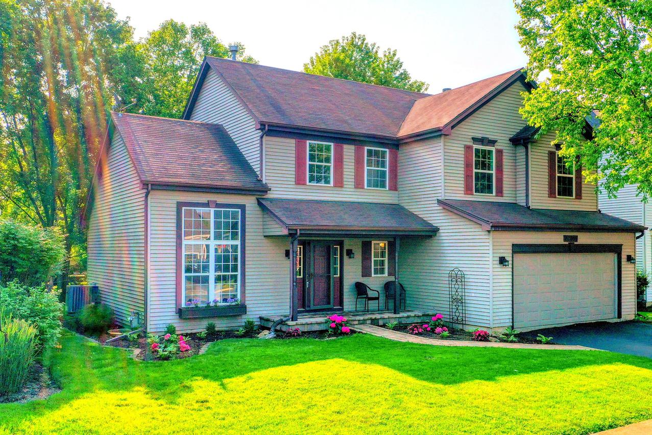 1S059 E Burnham Ln., Geneva, IL 60134