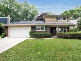 1530 S Fernandez Ave., Arlington Heights, IL 60005