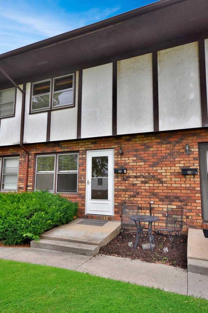 706 Golfcrest Rd. #4, Normal, IL 61761
