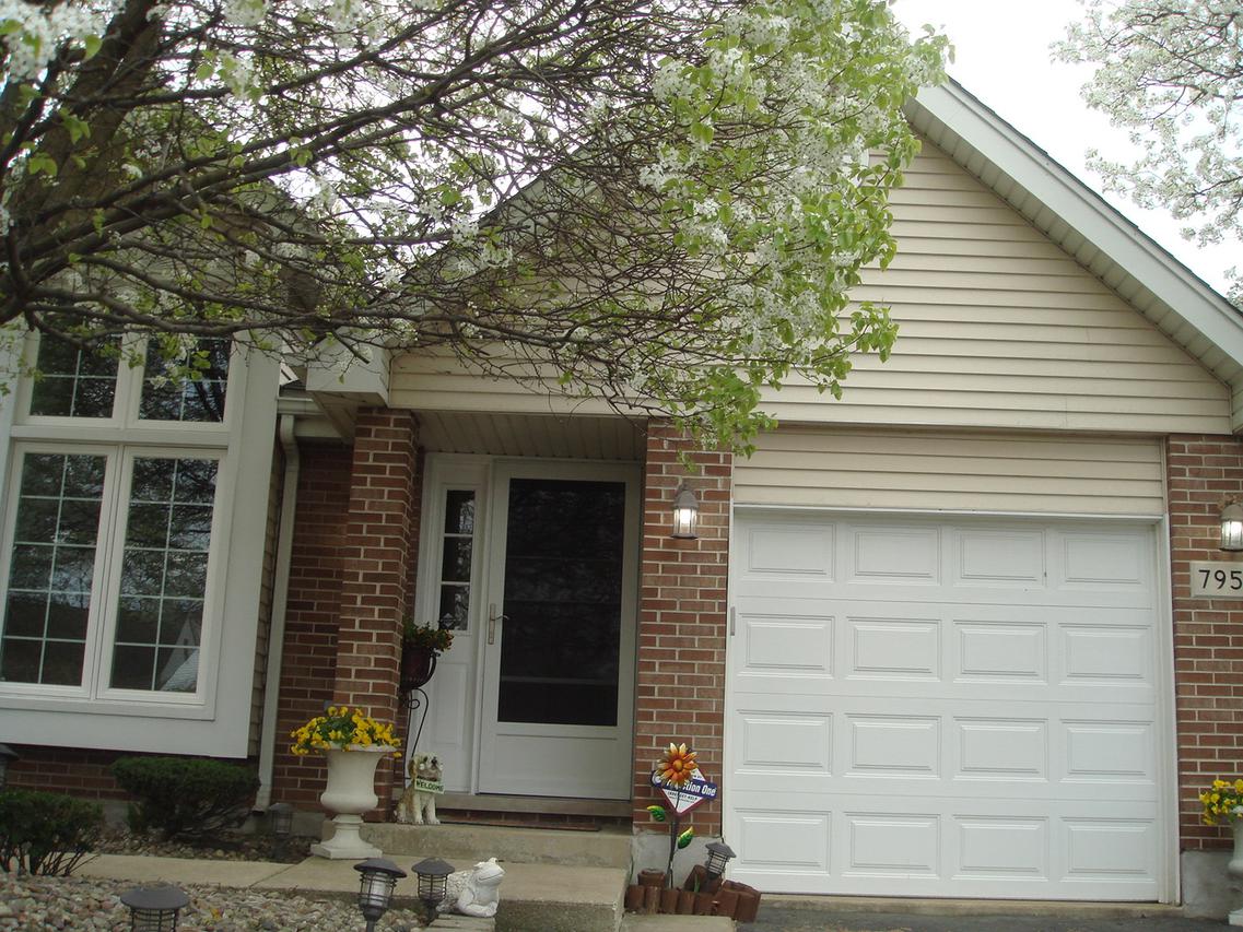 7955 W 100th Pl., Palos Hills, IL 60465