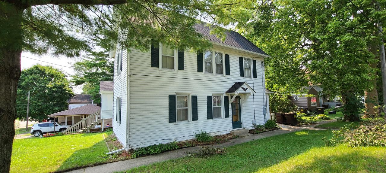 301 S 2nd St., Oregon, IL 61061