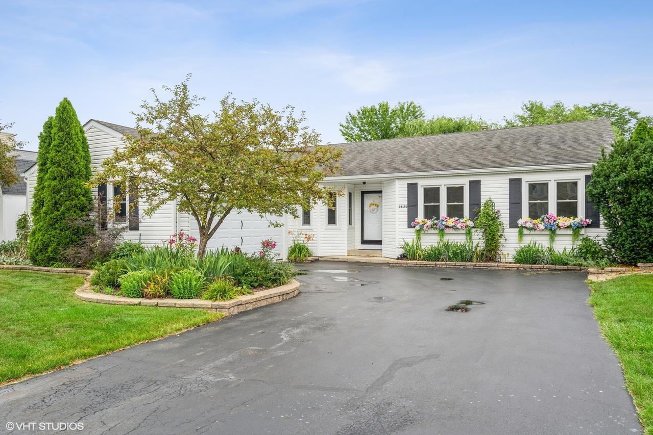 36195 N Douglas Ter., Gurnee, IL 60031