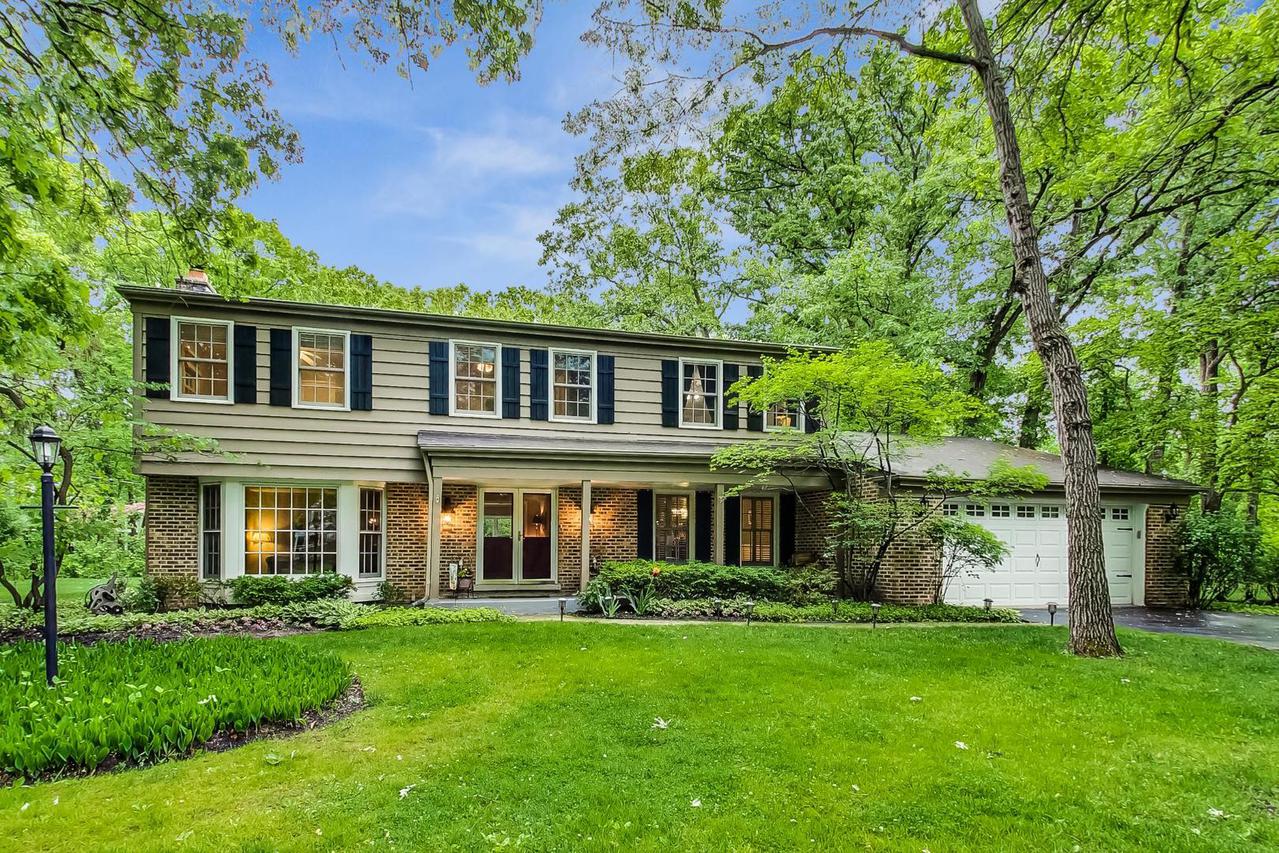 8 Dukes Ct., Lincolnshire, IL 60069
