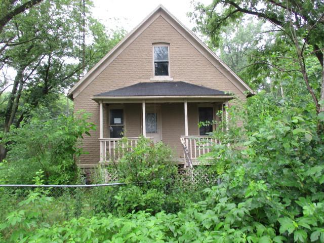11577 E Deerson St., Momence, IL 60954