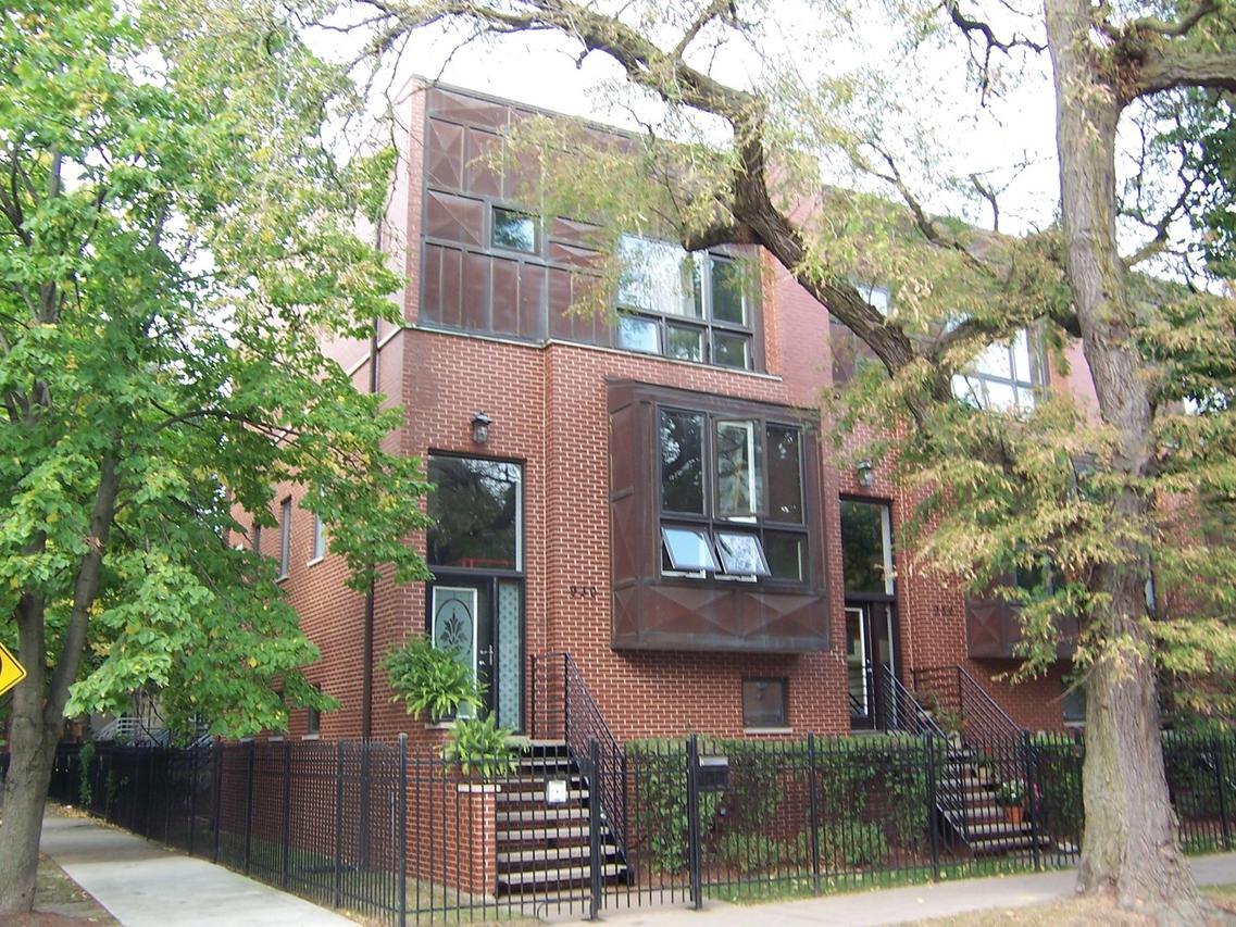 930 E 48th St., Chicago, IL 60615