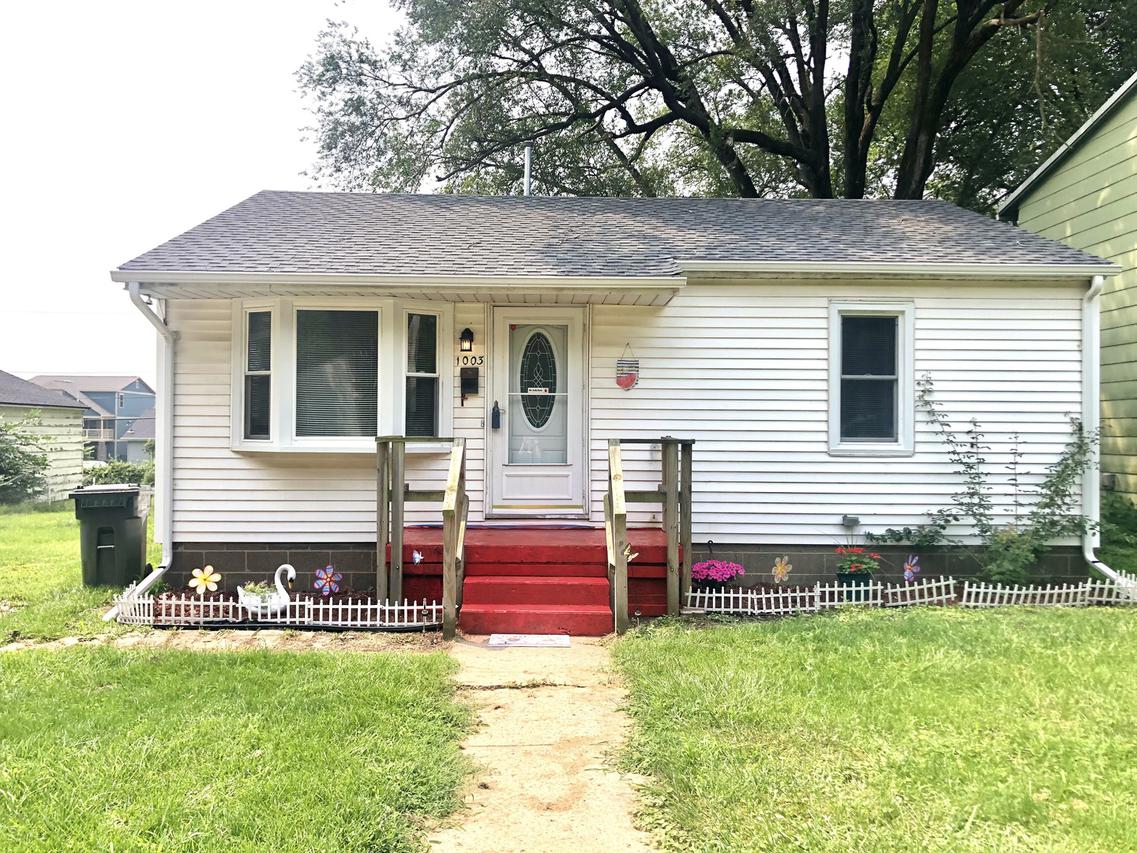 1003 Fairview Ave., Urbana, IL 61801