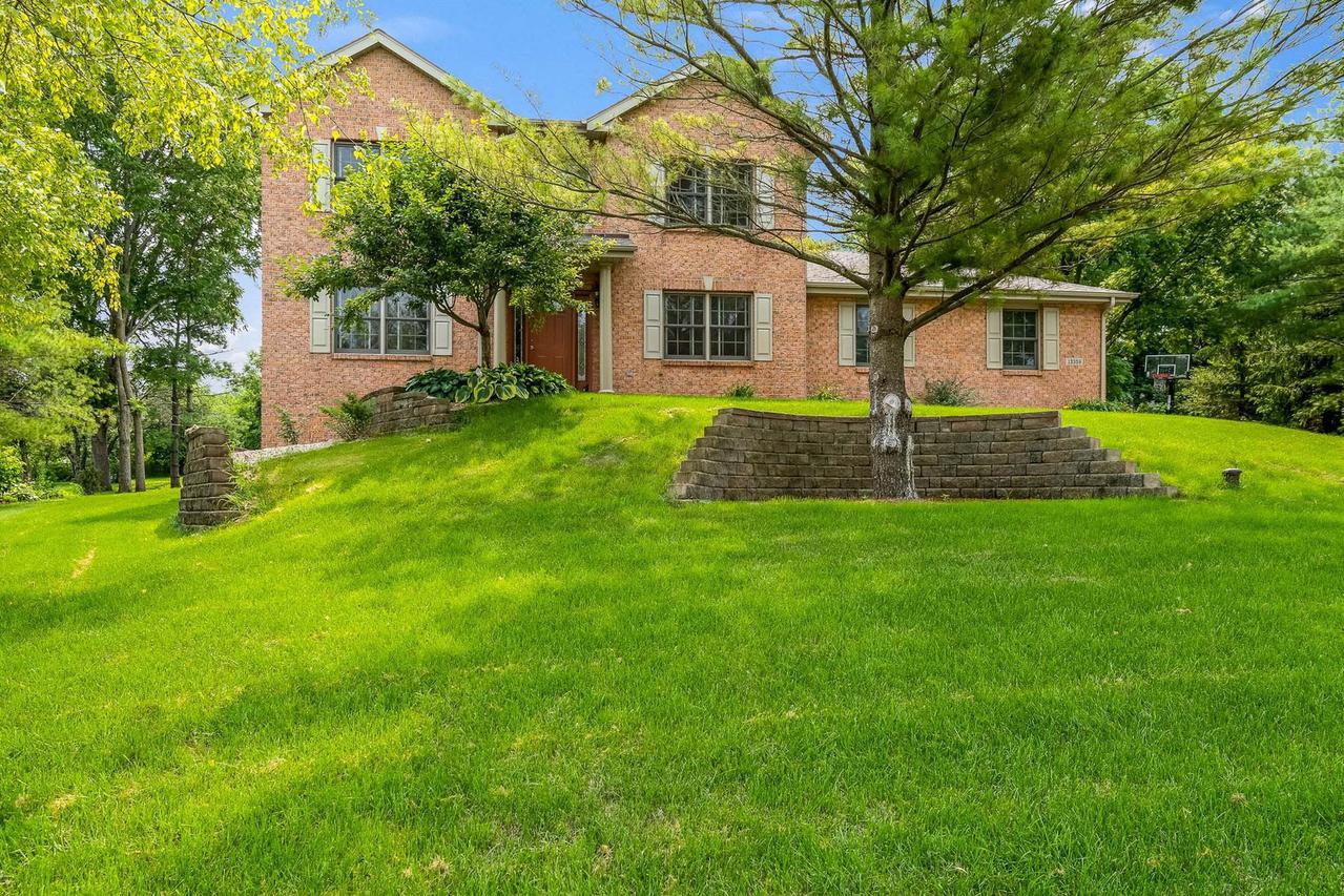 13359 Promontory Tr., Roscoe, IL 61073