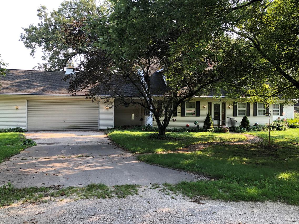 2142 N Robin Dr., Bonfield, IL 60913
