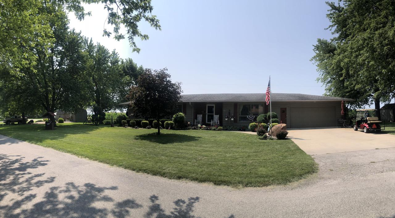 318 E Elm St., Piper City, IL 60959