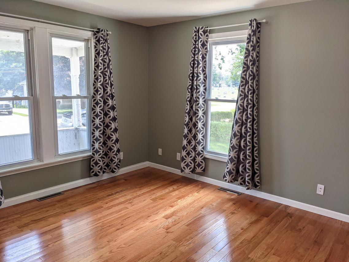 846 W Homer St., Freeport, IL 61032