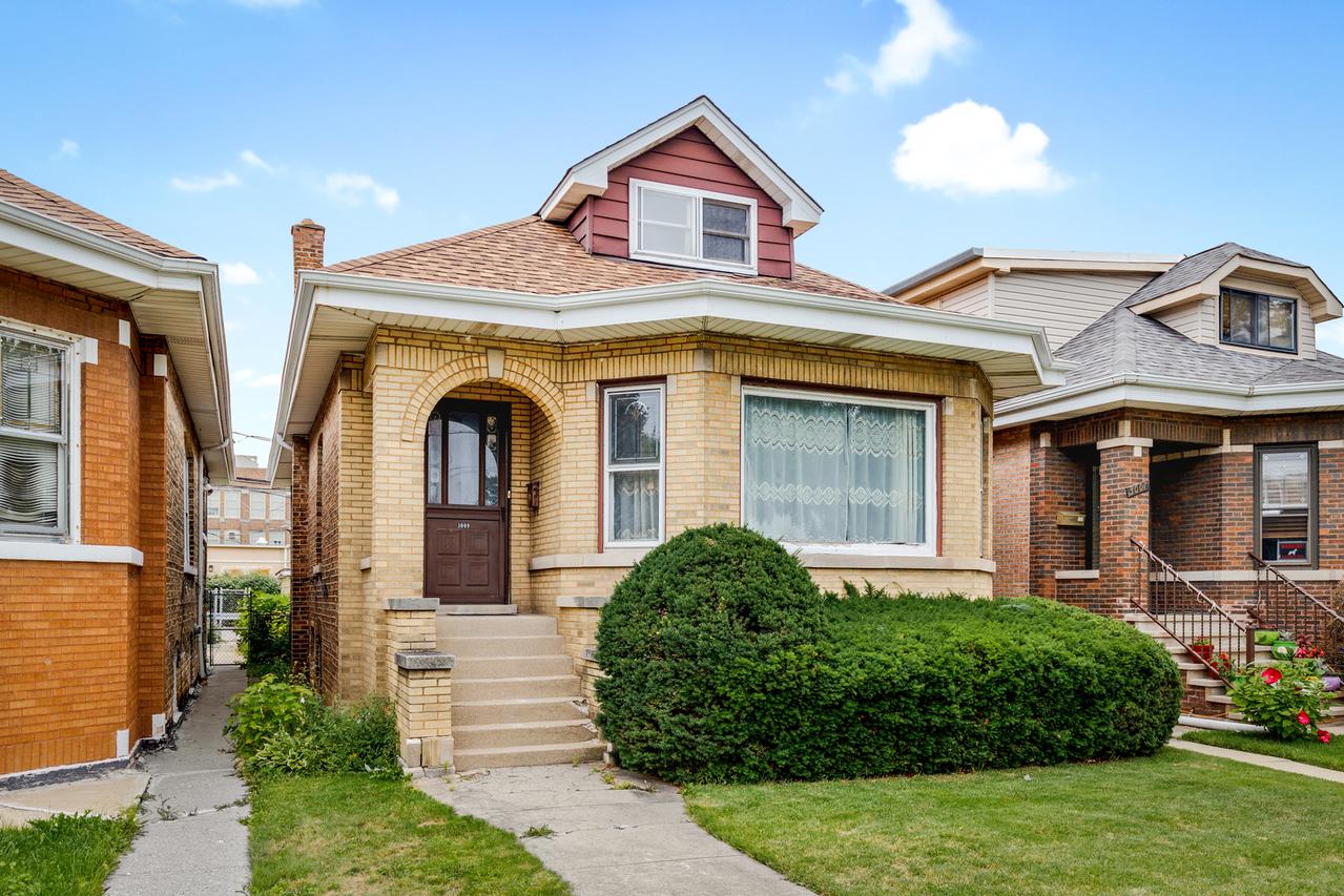 3009 N Narragansett Ave., Chicago, IL 60634