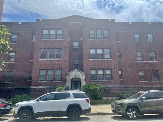 2207 E. 67th St. #2, Chicago, IL 60649