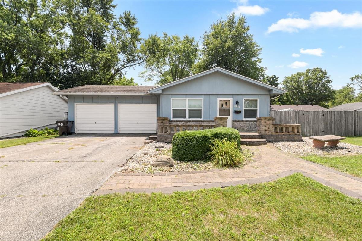 1004 Briarcliff Dr., Rantoul, IL 61866
