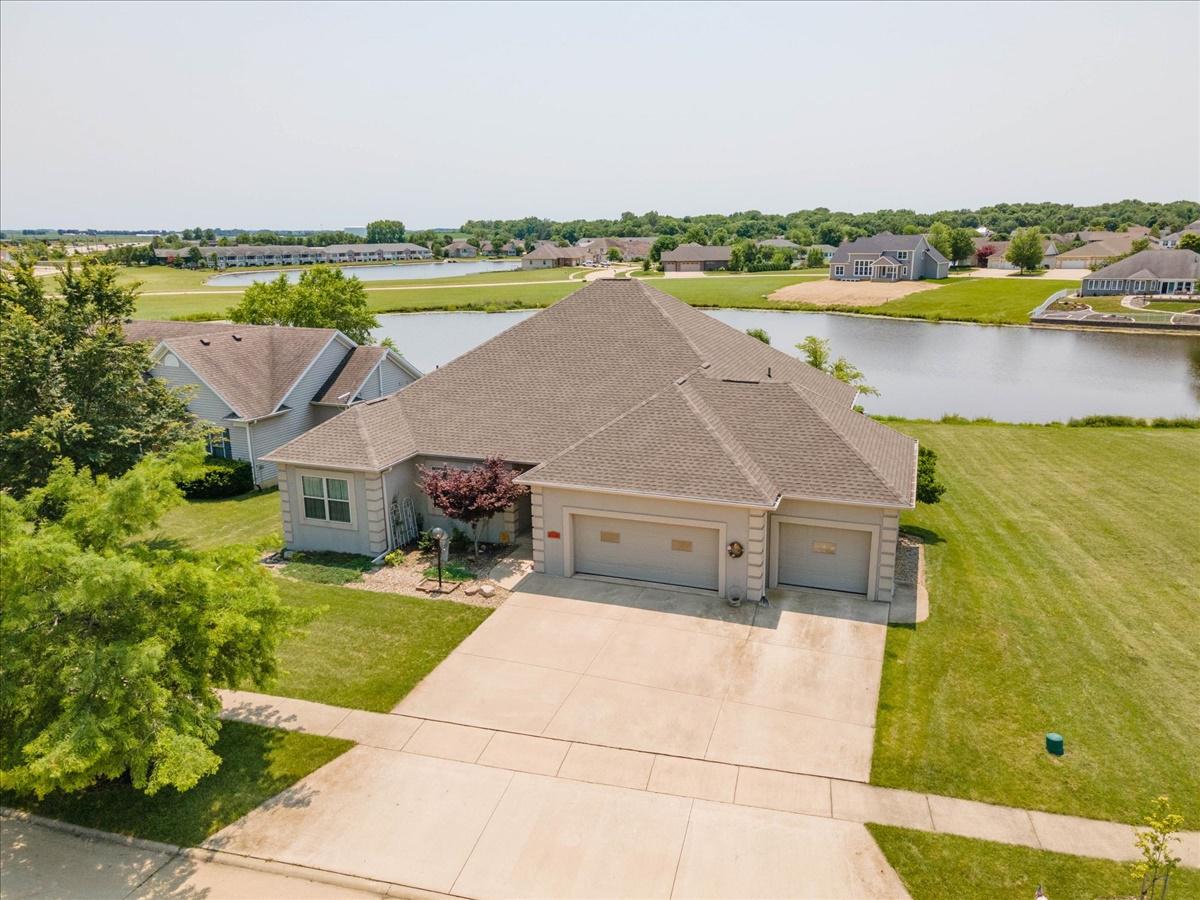 607 N Beacon Hill Cir., Urbana, IL 61802