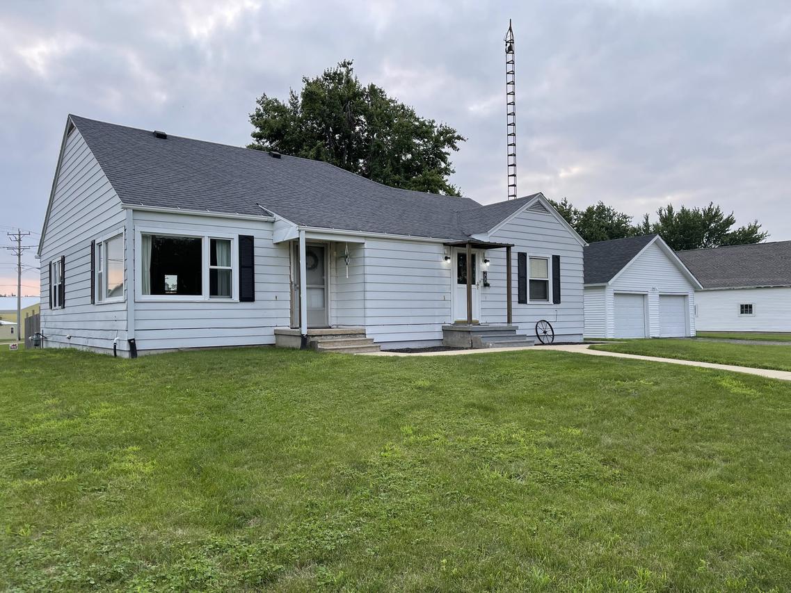 200 N Front St., Sublette, IL 61367
