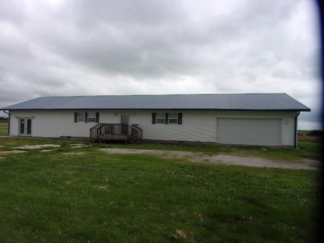 24049 N 1300 East Rd., Cornell, IL 61319