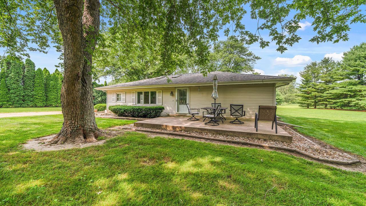 14704 E Il Route 72, Davis Junction, IL 61020