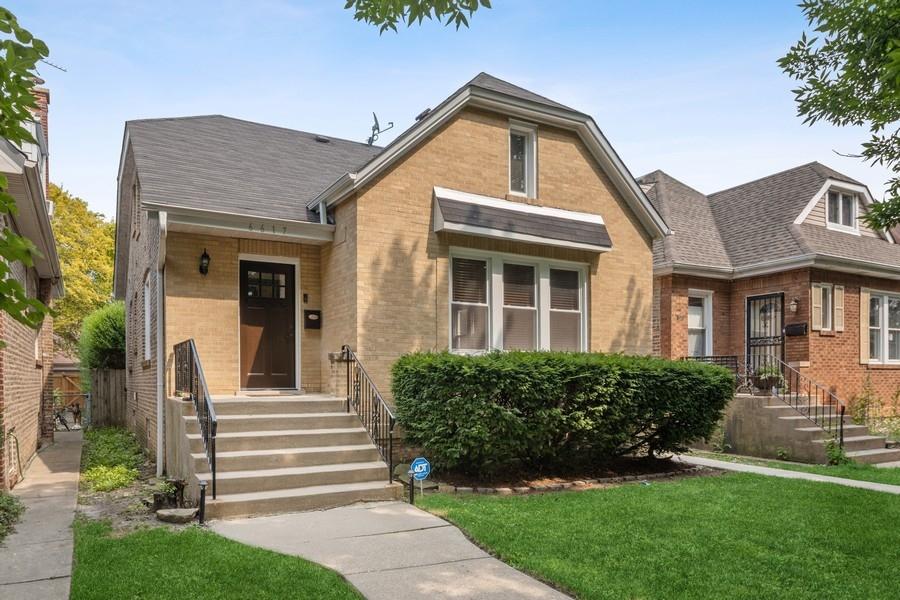 6617 N Whipple St., Chicago, IL 60645