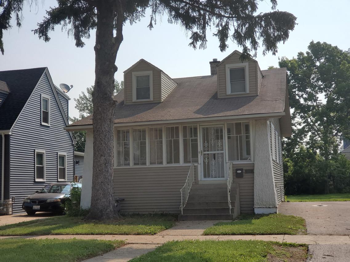 2119 S 2nd Ave., Maywood, IL 60153
