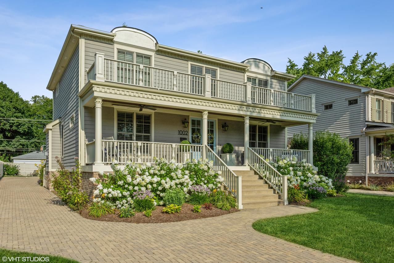 1002 S Gables Blvd., Wheaton, IL 60189