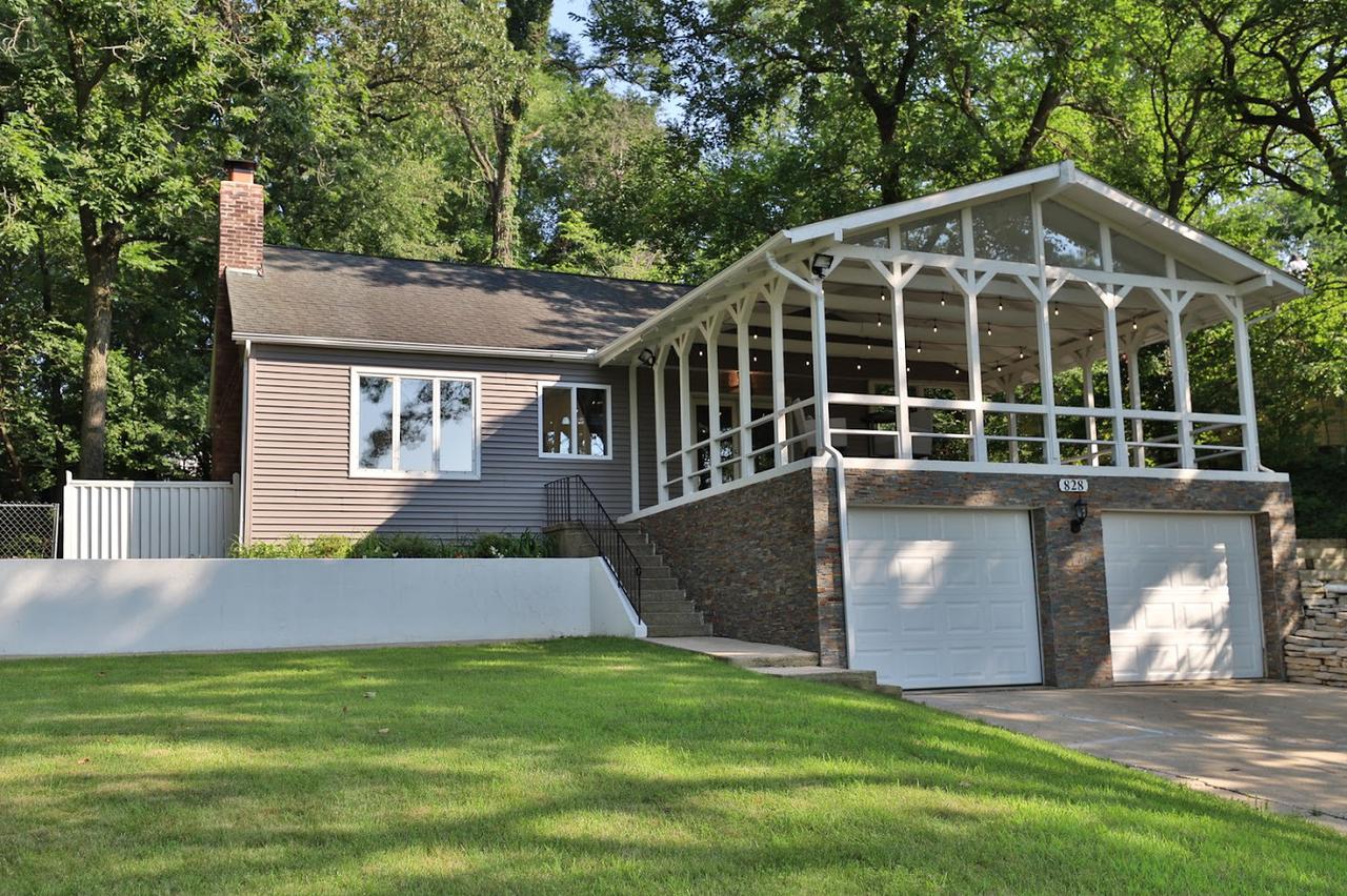 828 S Allen Ave., Peoria, IL 61605