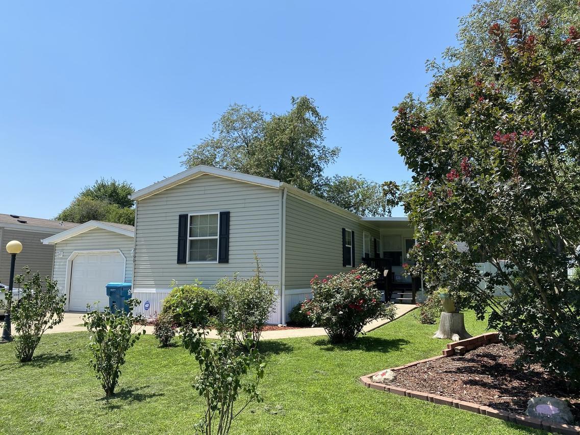 2190 Monroe Dr., Urbana, IL 61802