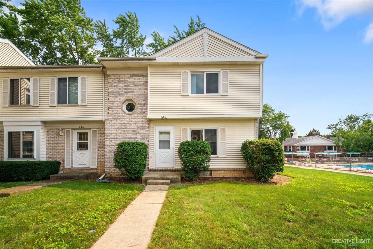 128 Somerset Ln., Bolingbrook, IL 60440